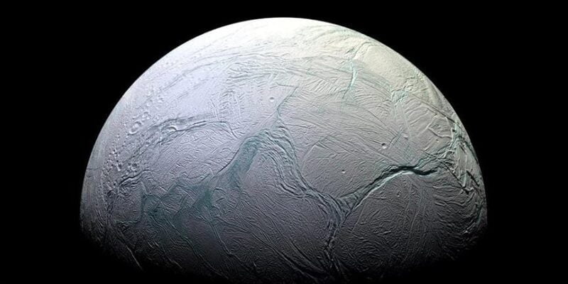 Satürn’ün Buzlu Uydusu: Enceladus