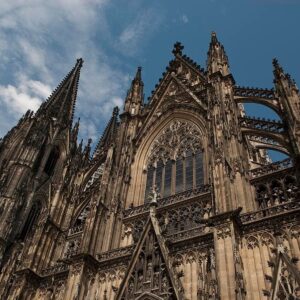 Gotik Mimari Nedir? Gotik Mimari Örnekleri