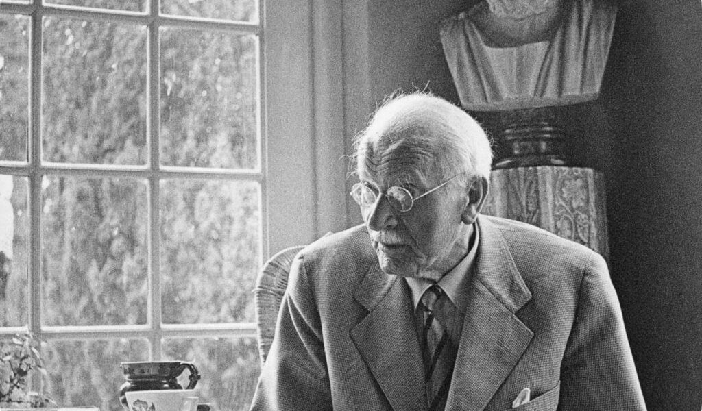 Carl G. Jung Analitik Psikoloji İle Ne Anlatıyor?
